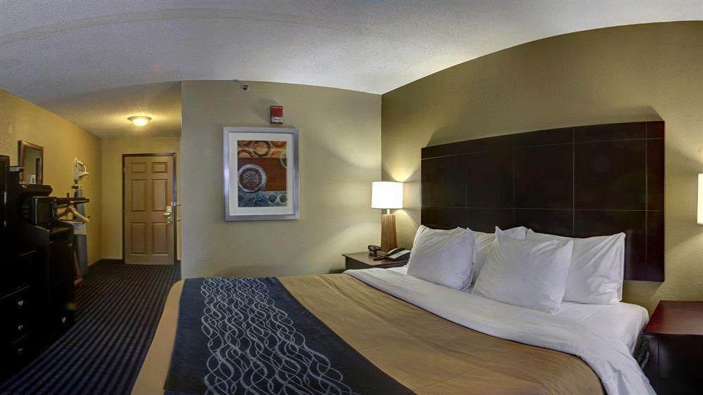 Comfort Inn & Suites Ballpark Area Смирна Экстерьер фото