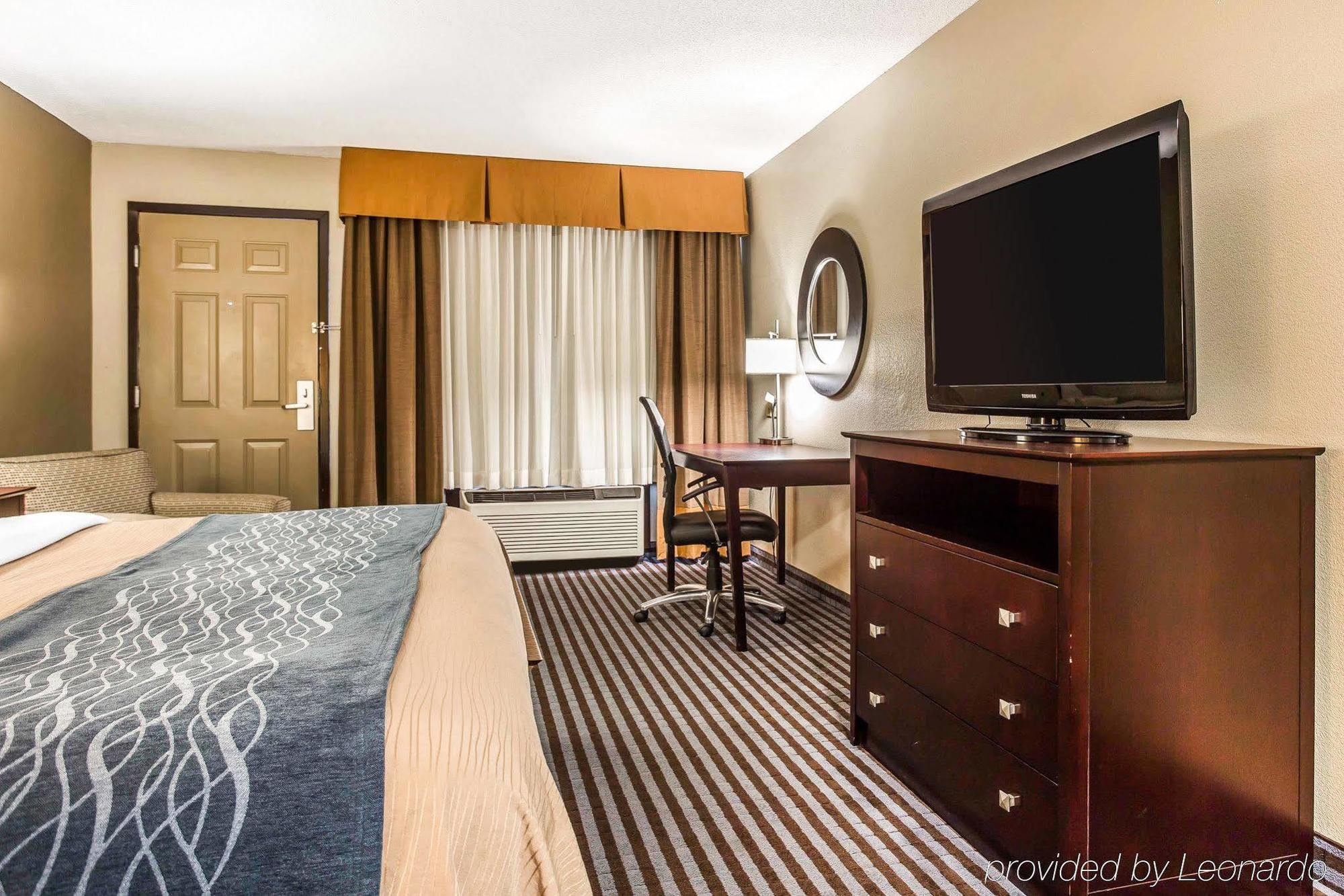Comfort Inn & Suites Ballpark Area Смирна Экстерьер фото